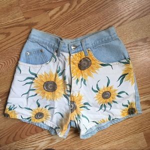 Floral sunflower vintage shorts